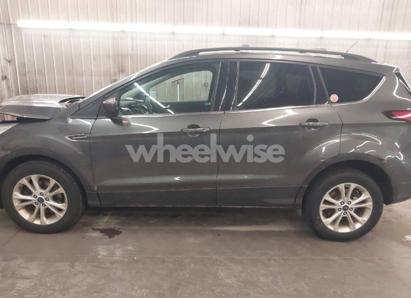Photo 15 of 2017 Ford Escape SE (VIN 1FMCU9G97HUC05082)