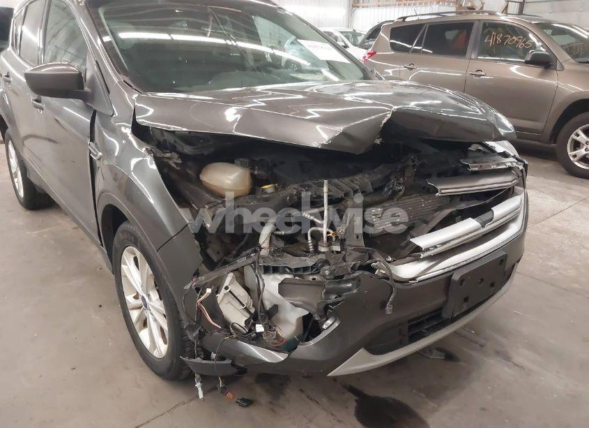 Photo 6 of 2017 Ford Escape SE (VIN 1FMCU9G97HUC05082)