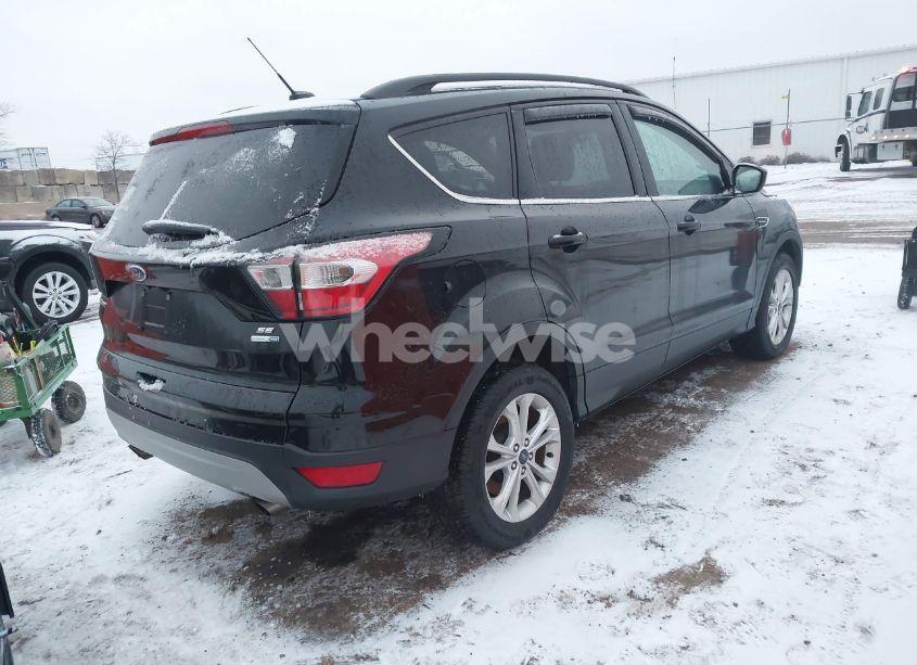 Photo 4 of 2017 Ford Escape SE (VIN 1FMCU9G97HUC12470)