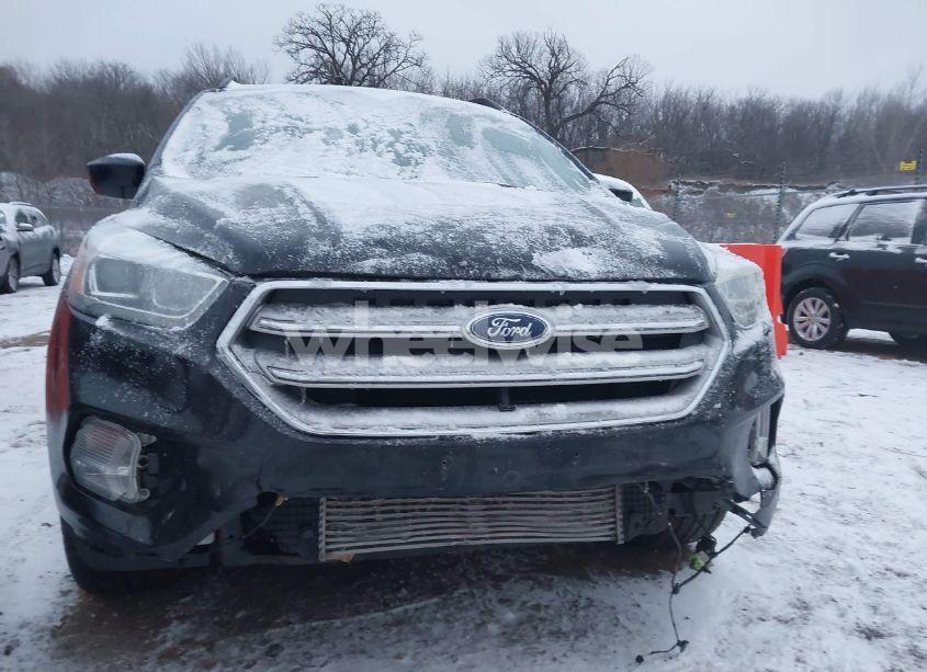 Photo 6 of 2017 Ford Escape SE (VIN 1FMCU9G97HUC12470)