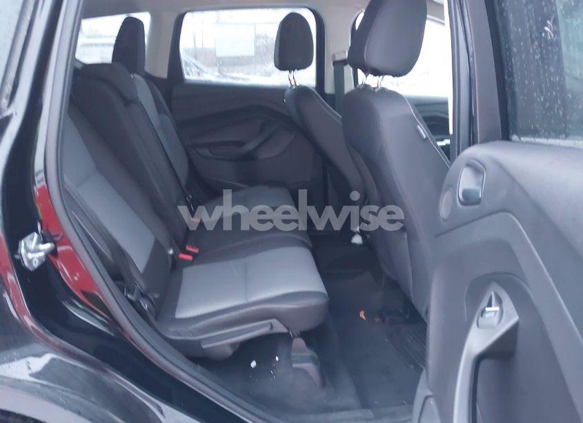 Photo 8 of 2017 Ford Escape SE (VIN 1FMCU9G97HUC12470)