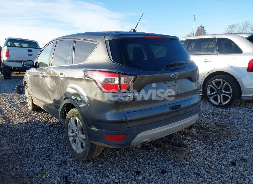 Photo 3 of 2017 Ford Escape SE (VIN 1FMCU9G97HUD29661)