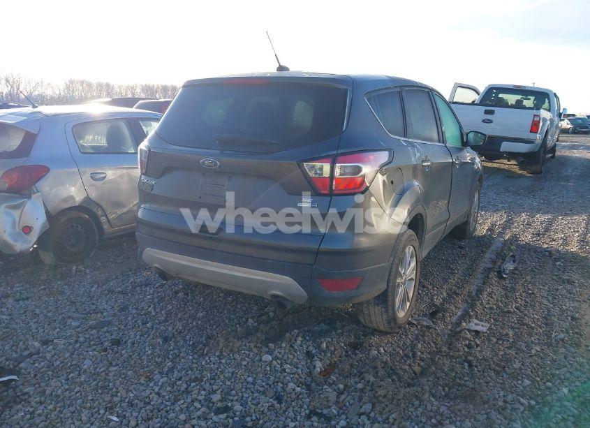 Photo 4 of 2017 Ford Escape SE (VIN 1FMCU9G97HUD29661)