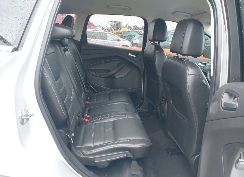 Photo 8 of 2017 Ford Escape SE (VIN 1FMCU9G97HUD42989)