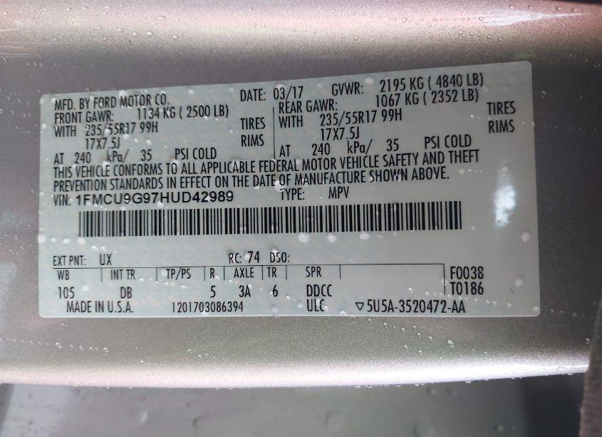 Photo 9 of 2017 Ford Escape SE (VIN 1FMCU9G97HUD42989)