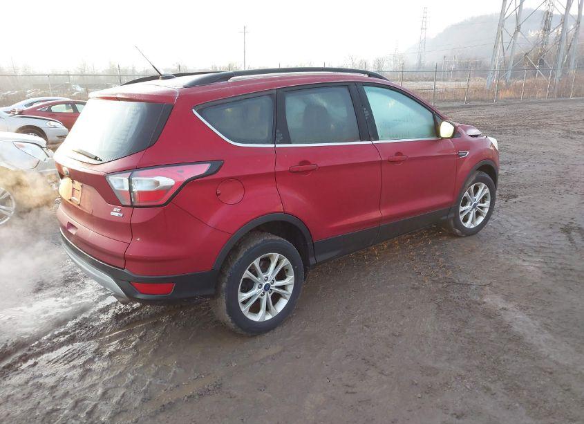 Photo 4 of 2017 Ford Escape SE (VIN 1FMCU9G97HUD68024)