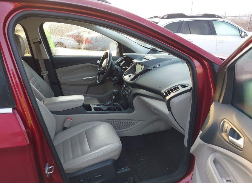 Photo 5 of 2017 Ford Escape SE (VIN 1FMCU9G97HUD68024)