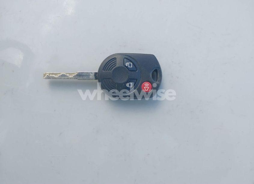 Photo 11 of 2017 Ford Escape SE (VIN 1FMCU9G97HUE98112)