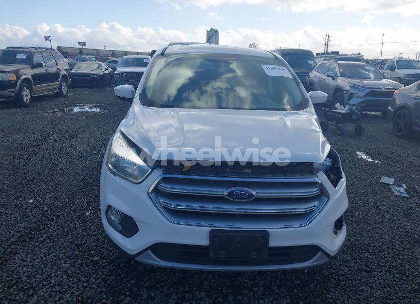 Photo 12 of 2017 Ford Escape SE (VIN 1FMCU9G97HUE98112)