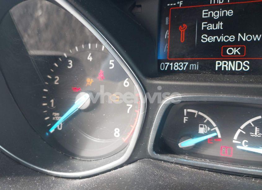 Photo 15 of 2017 Ford Escape SE (VIN 1FMCU9G97HUE98112)