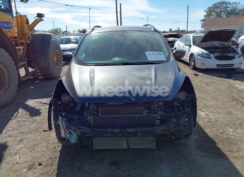 Photo 11 of 2018 Ford Escape SE (VIN 1FMCU9G97JUB49151)