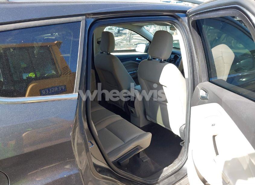 Photo 8 of 2018 Ford Escape SE (VIN 1FMCU9G97JUB49151)