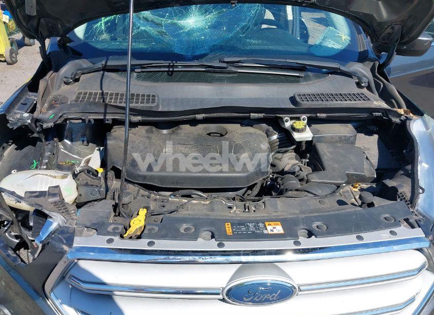 Photo 10 of 2018 Ford Escape SE (VIN 1FMCU9G97JUB62689)