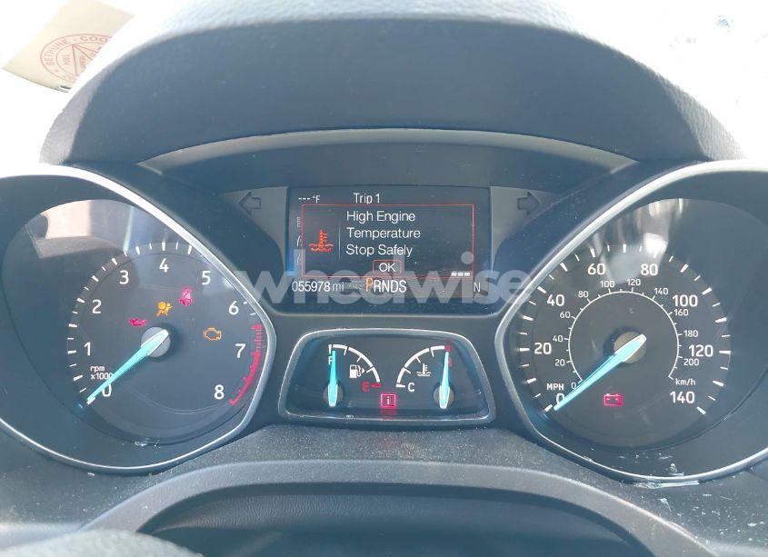 Photo 7 of 2018 Ford Escape SE (VIN 1FMCU9G97JUB62689)