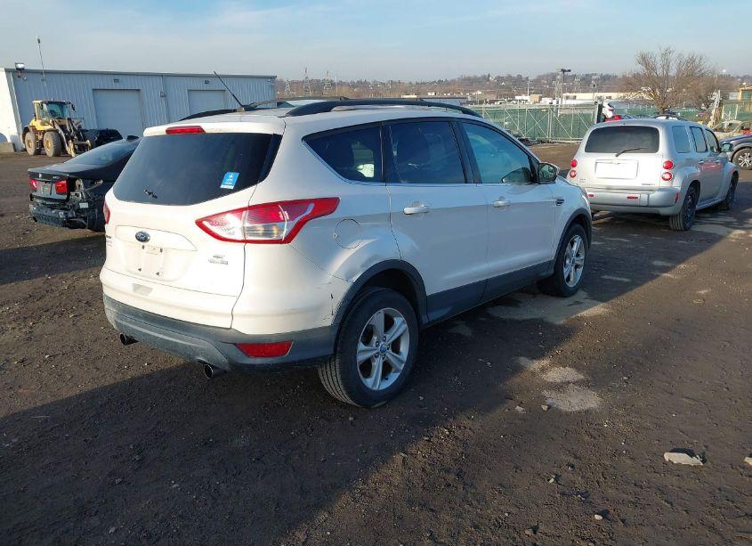 Photo 4 of 2013 Ford Escape SE (VIN 1FMCU9G98DUA18203)