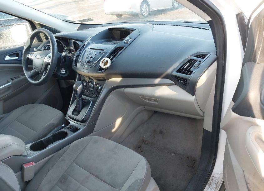 Photo 5 of 2013 Ford Escape SE (VIN 1FMCU9G98DUA18203)