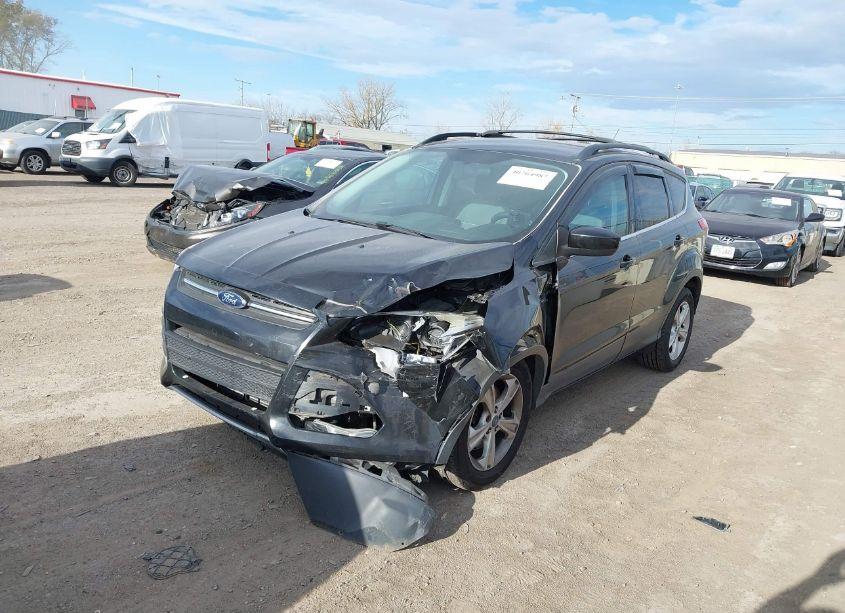 Photo 2 of 2013 Ford Escape SE (VIN 1FMCU9G98DUB03896)