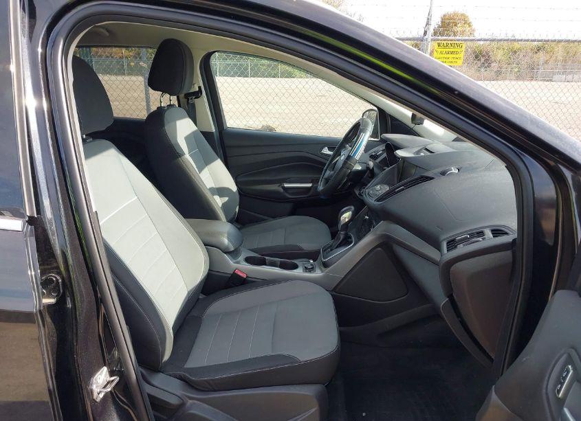 Photo 5 of 2013 Ford Escape SE (VIN 1FMCU9G98DUB03896)