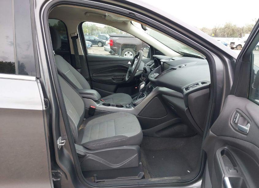 Photo 5 of 2013 Ford Escape SE (VIN 1FMCU9G98DUD42977)