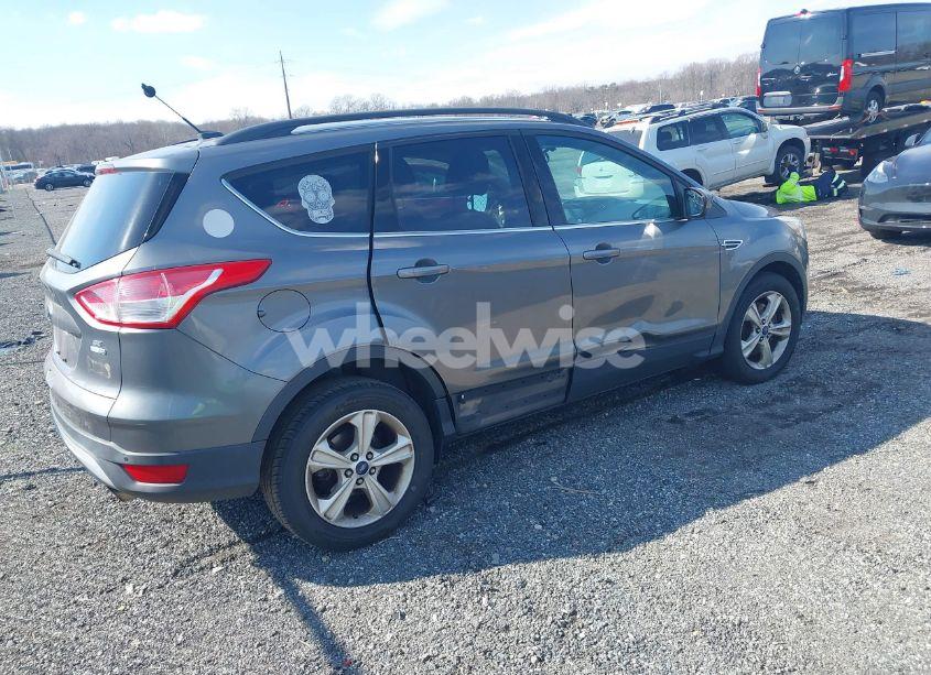 Photo 4 of 2014 Ford Escape SE (VIN 1FMCU9G98EUD26411)