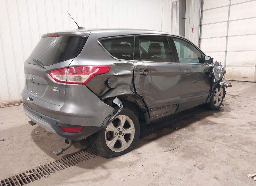 Photo 4 of 2014 Ford Escape SE (VIN 1FMCU9G98EUE01561)