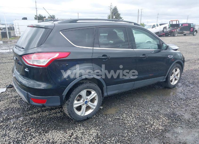 Photo 4 of 2015 Ford Escape SE (VIN 1FMCU9G98FUA26059)
