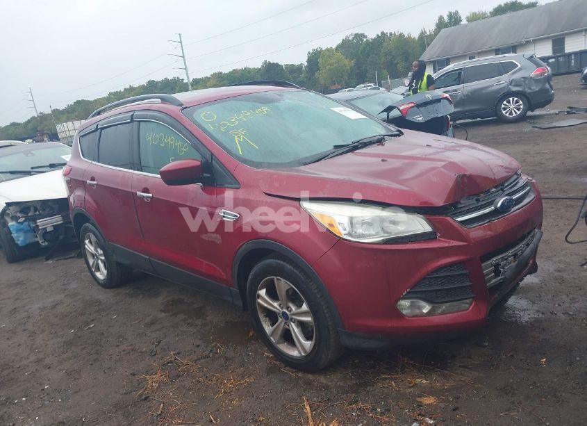 2015 Ford Escape SE (VIN 1FMCU9G98FUC72609) main photo