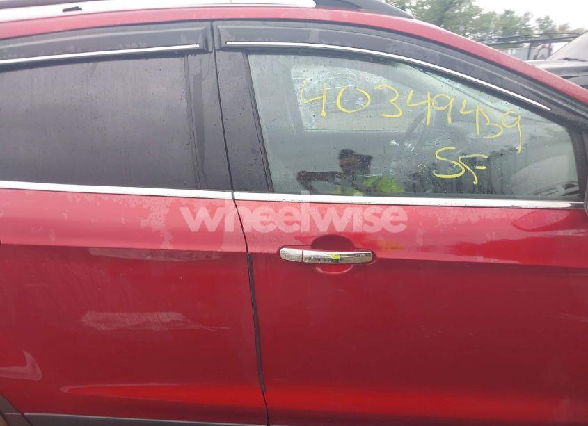 Photo 13 of 2015 Ford Escape SE (VIN 1FMCU9G98FUC72609)