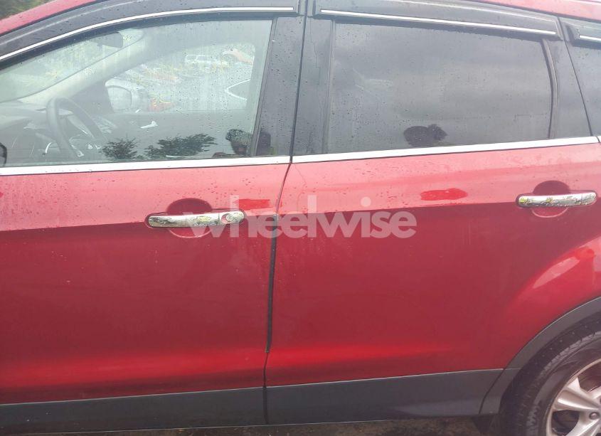 Photo 14 of 2015 Ford Escape SE (VIN 1FMCU9G98FUC72609)