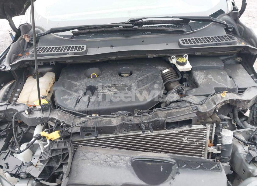 Photo 10 of 2016 Ford Escape SE (VIN 1FMCU9G98GUA92211)