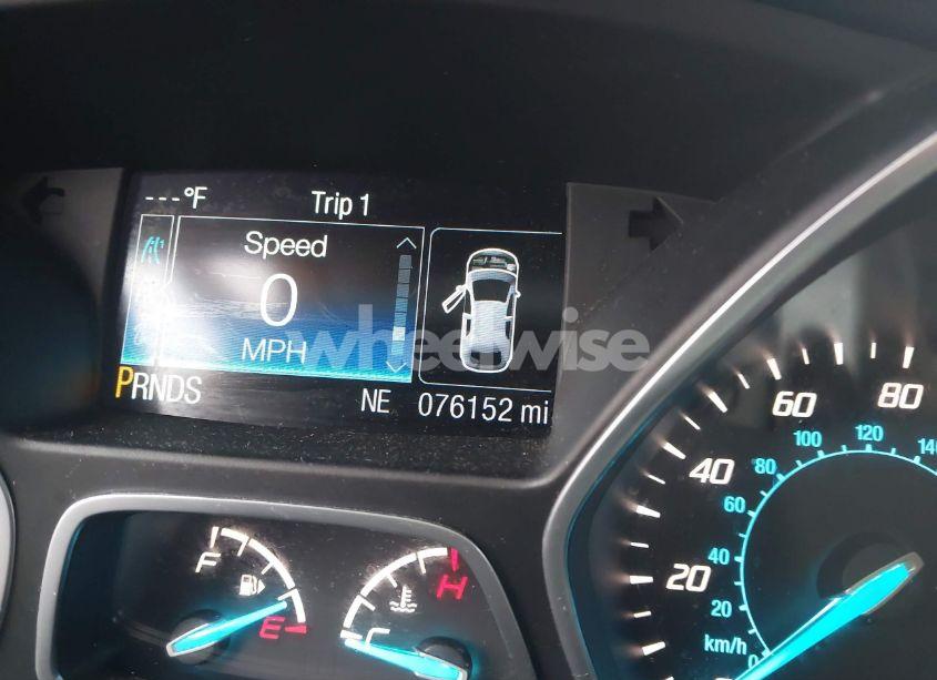 Photo 15 of 2016 Ford Escape SE (VIN 1FMCU9G98GUA92211)