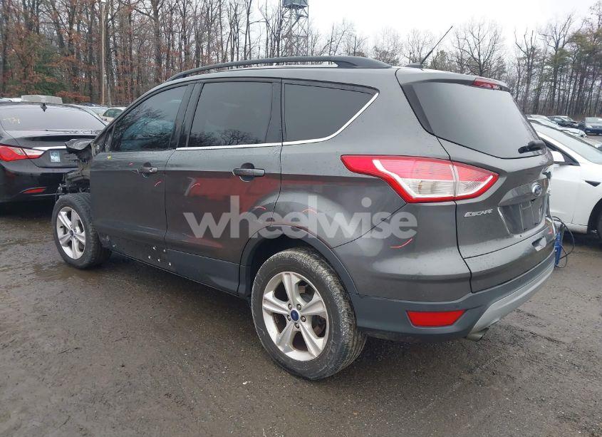 Photo 3 of 2016 Ford Escape SE (VIN 1FMCU9G98GUA92211)