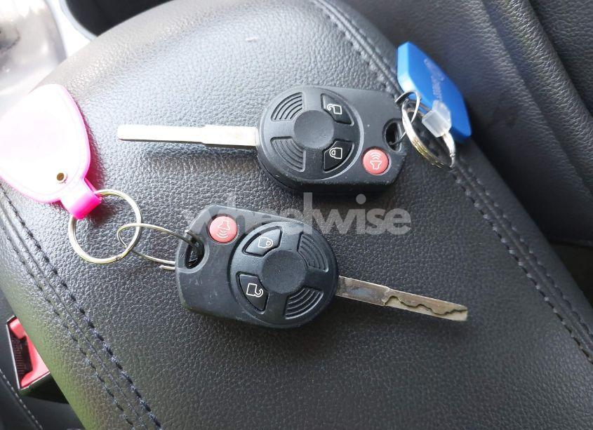 Photo 11 of 2016 Ford Escape SE (VIN 1FMCU9G98GUB16779)