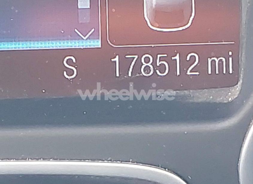 Photo 15 of 2016 Ford Escape SE (VIN 1FMCU9G98GUB16779)