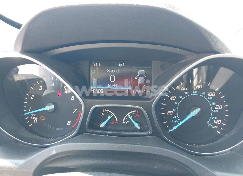 Photo 7 of 2016 Ford Escape SE (VIN 1FMCU9G98GUB16779)