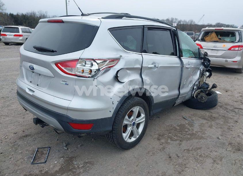 Photo 4 of 2016 Ford Escape SE (VIN 1FMCU9G98GUB42623)