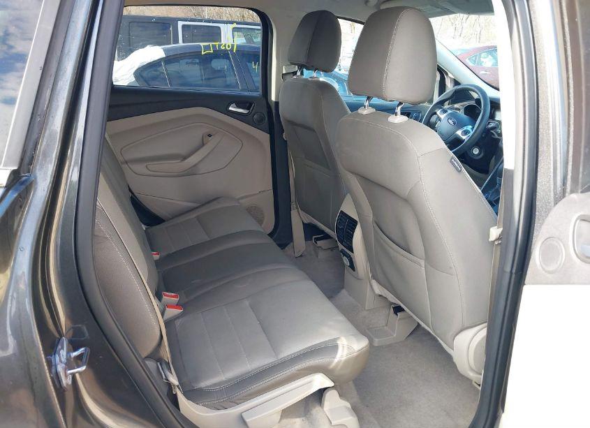 Photo 8 of 2016 Ford Escape SE (VIN 1FMCU9G98GUC68173)