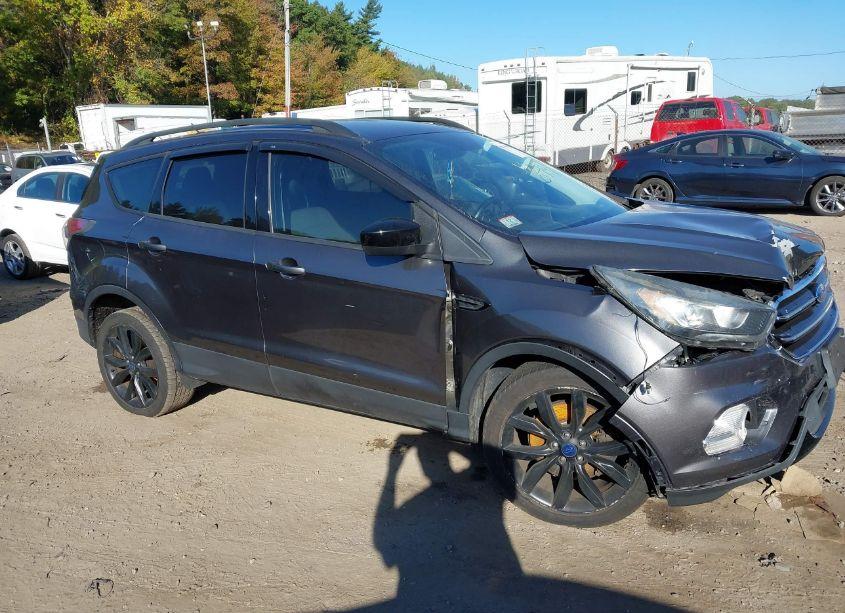 Photo 12 of 2017 Ford Escape SE (VIN 1FMCU9G98HUA03075)