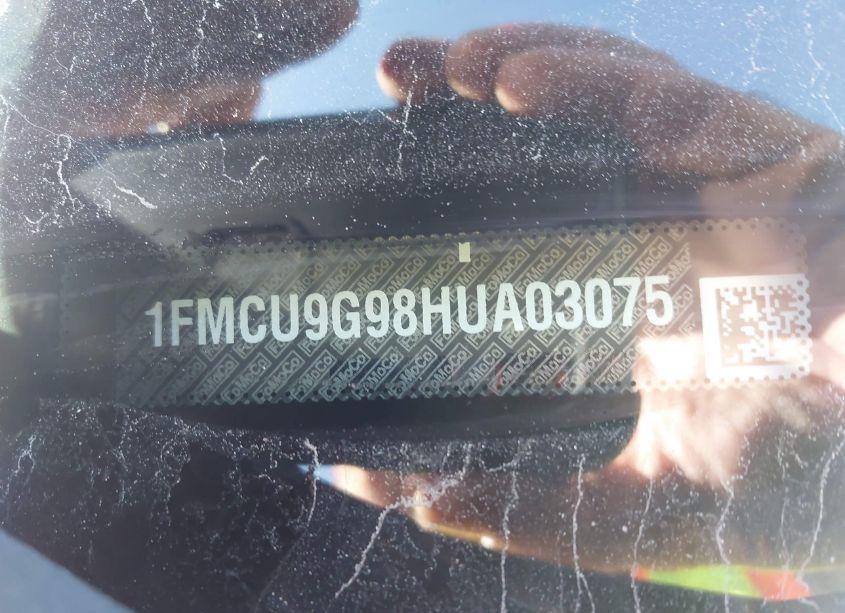 Photo 9 of 2017 Ford Escape SE (VIN 1FMCU9G98HUA03075)