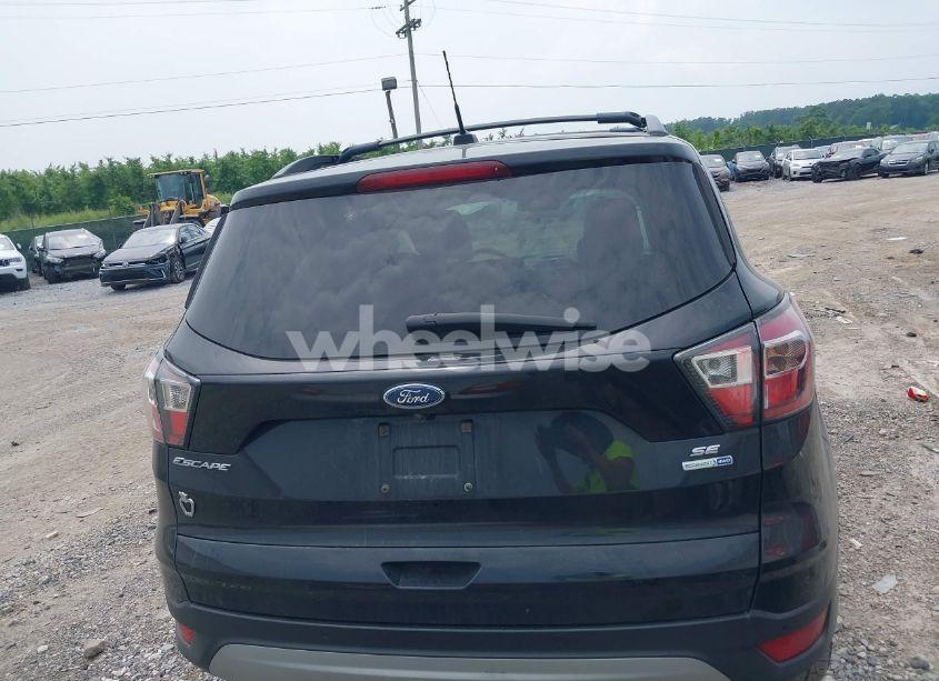 Photo 16 of 2017 Ford Escape SE (VIN 1FMCU9G98HUA98558)
