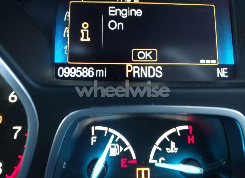 Photo 15 of 2017 Ford Escape SE (VIN 1FMCU9G98HUB94044)