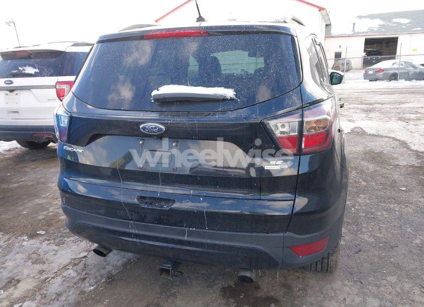 Photo 16 of 2017 Ford Escape SE (VIN 1FMCU9G98HUB94044)