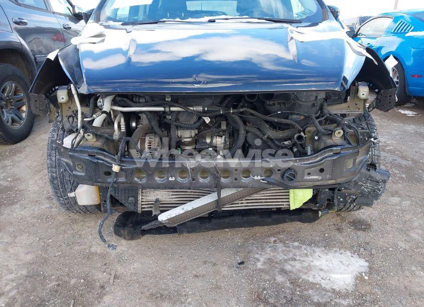 Photo 6 of 2017 Ford Escape SE (VIN 1FMCU9G98HUB94044)