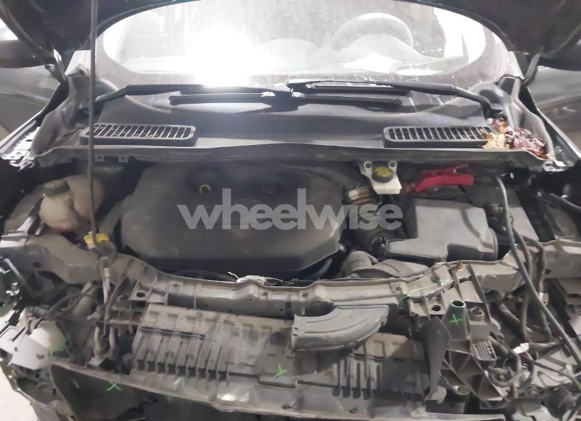 Photo 10 of 2017 Ford Escape SE (VIN 1FMCU9G98HUD59168)