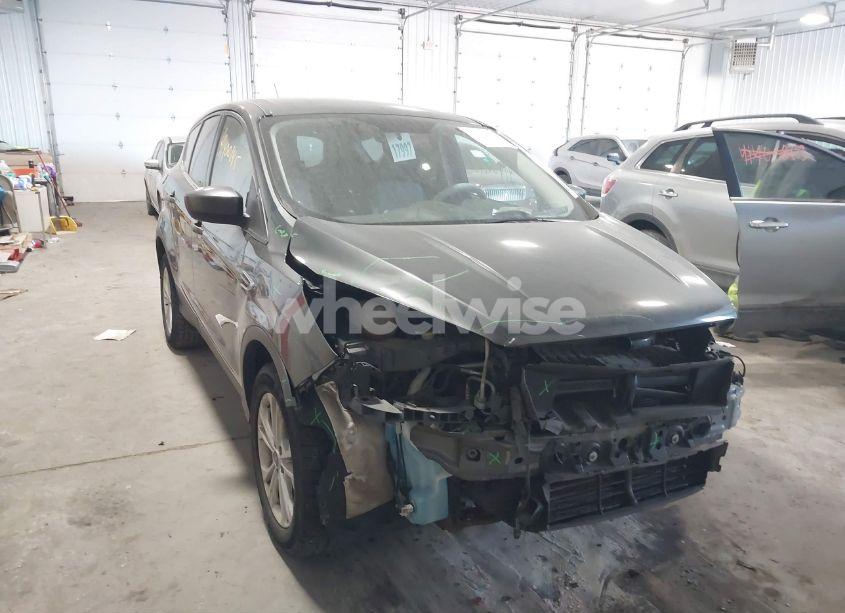 Photo 6 of 2017 Ford Escape SE (VIN 1FMCU9G98HUD59168)