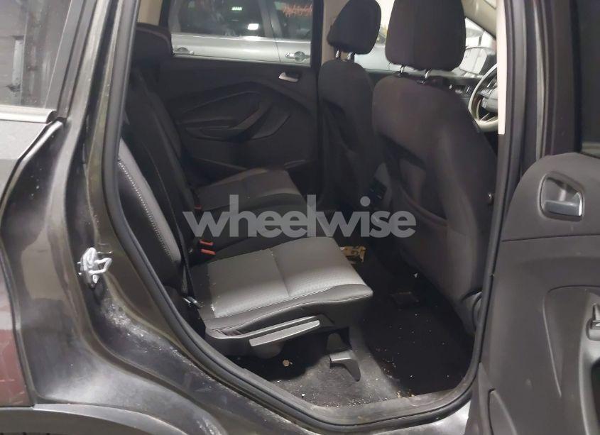 Photo 8 of 2017 Ford Escape SE (VIN 1FMCU9G98HUD59168)