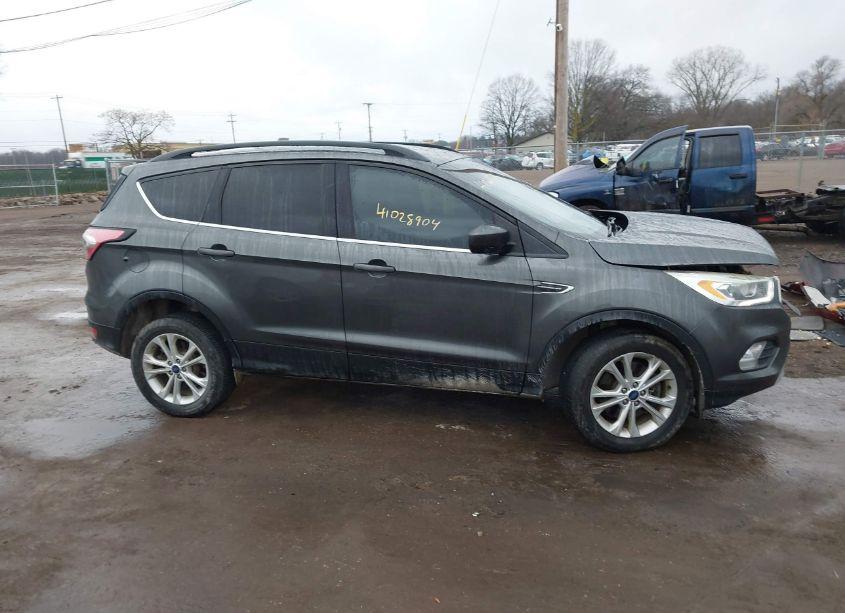 Photo 13 of 2017 Ford Escape SE (VIN 1FMCU9G98HUE44401)
