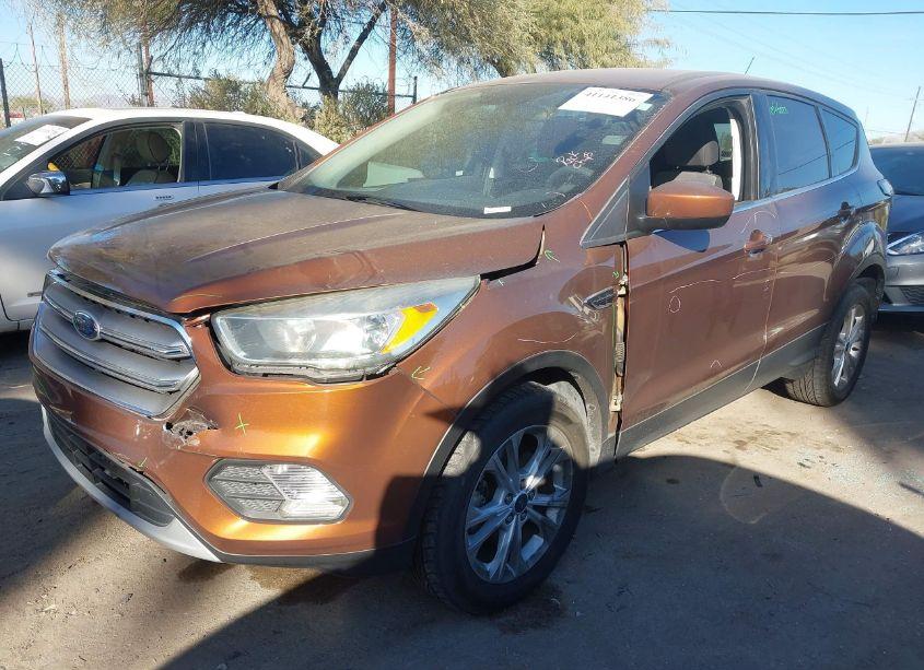 Photo 6 of 2017 Ford Escape SE (VIN 1FMCU9G98HUF11157)