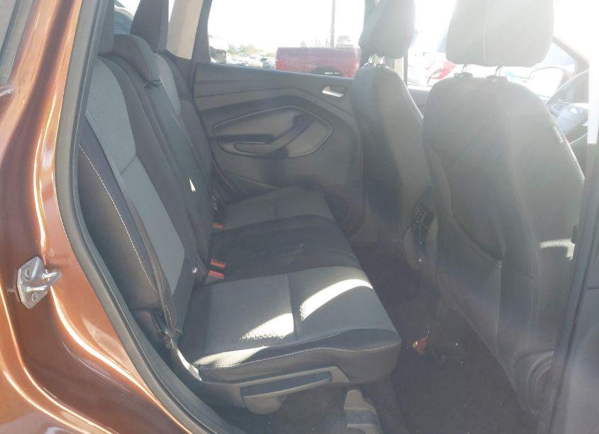 Photo 8 of 2017 Ford Escape SE (VIN 1FMCU9G98HUF11157)