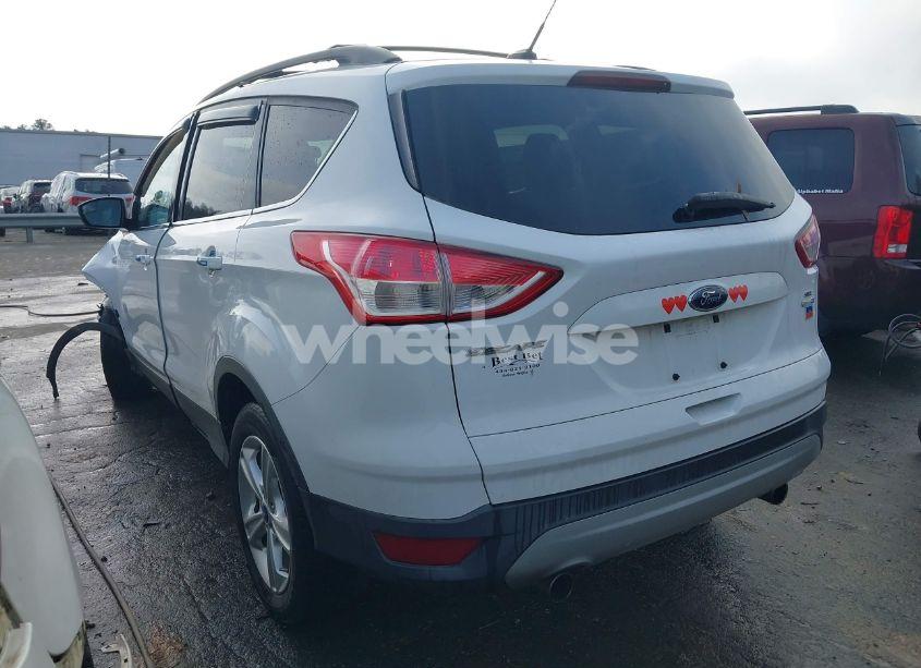 Photo 3 of 2013 Ford Escape SE (VIN 1FMCU9G99DUC01819)